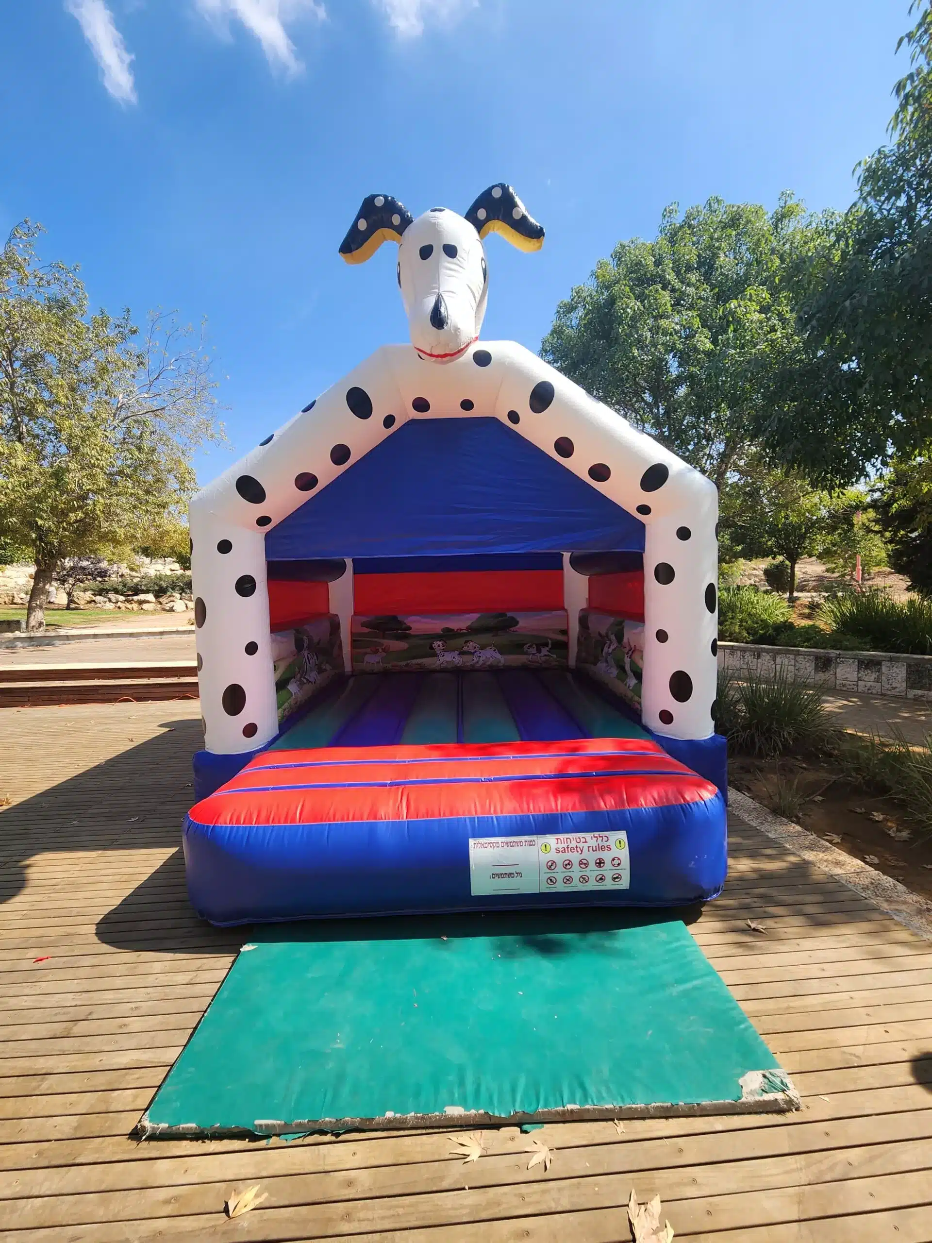טירת קפיצות דלמטי